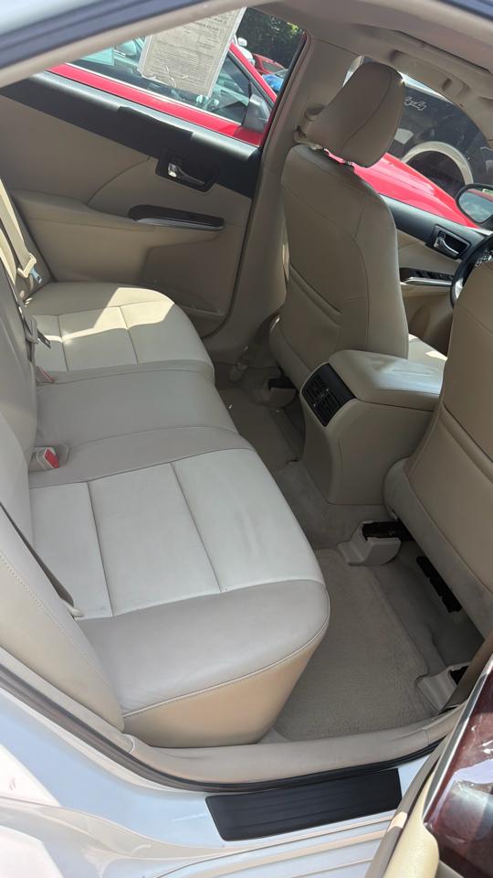 Toyota Camry 4dr Sdn V6 Auto XLE (Natl) 2012