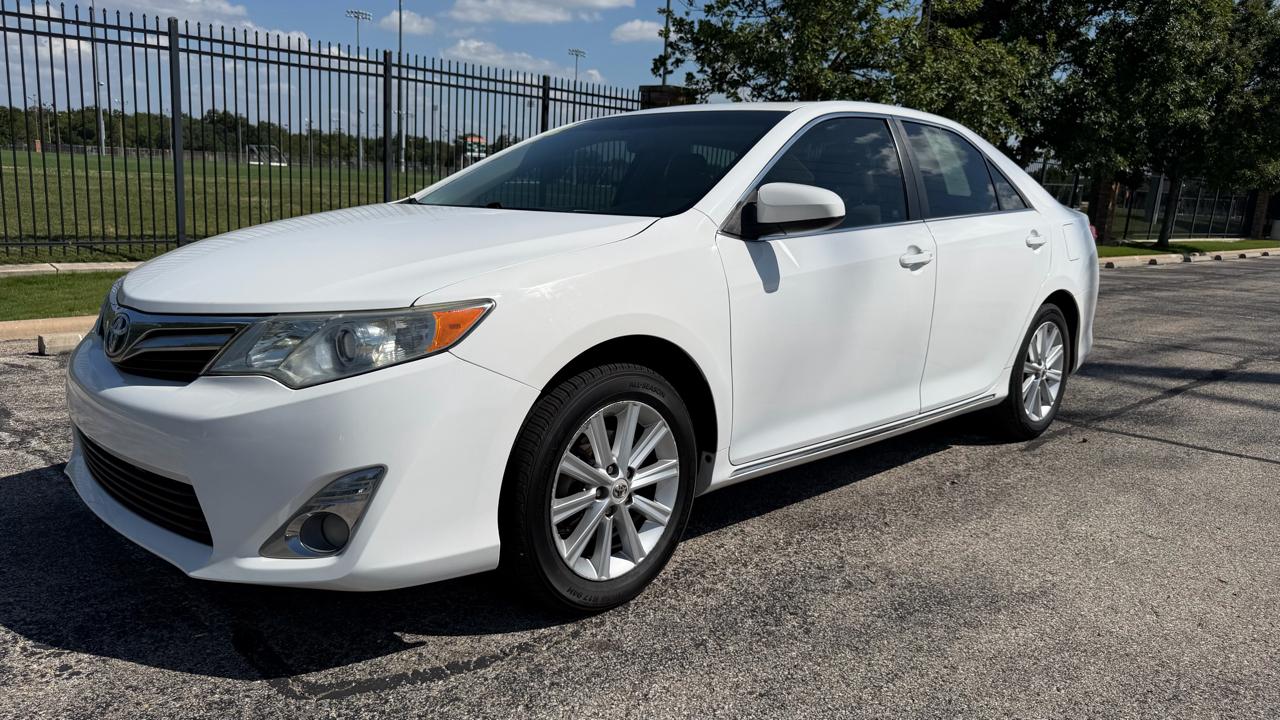 Toyota Camry 4dr Sdn V6 Auto XLE (Natl) 2012