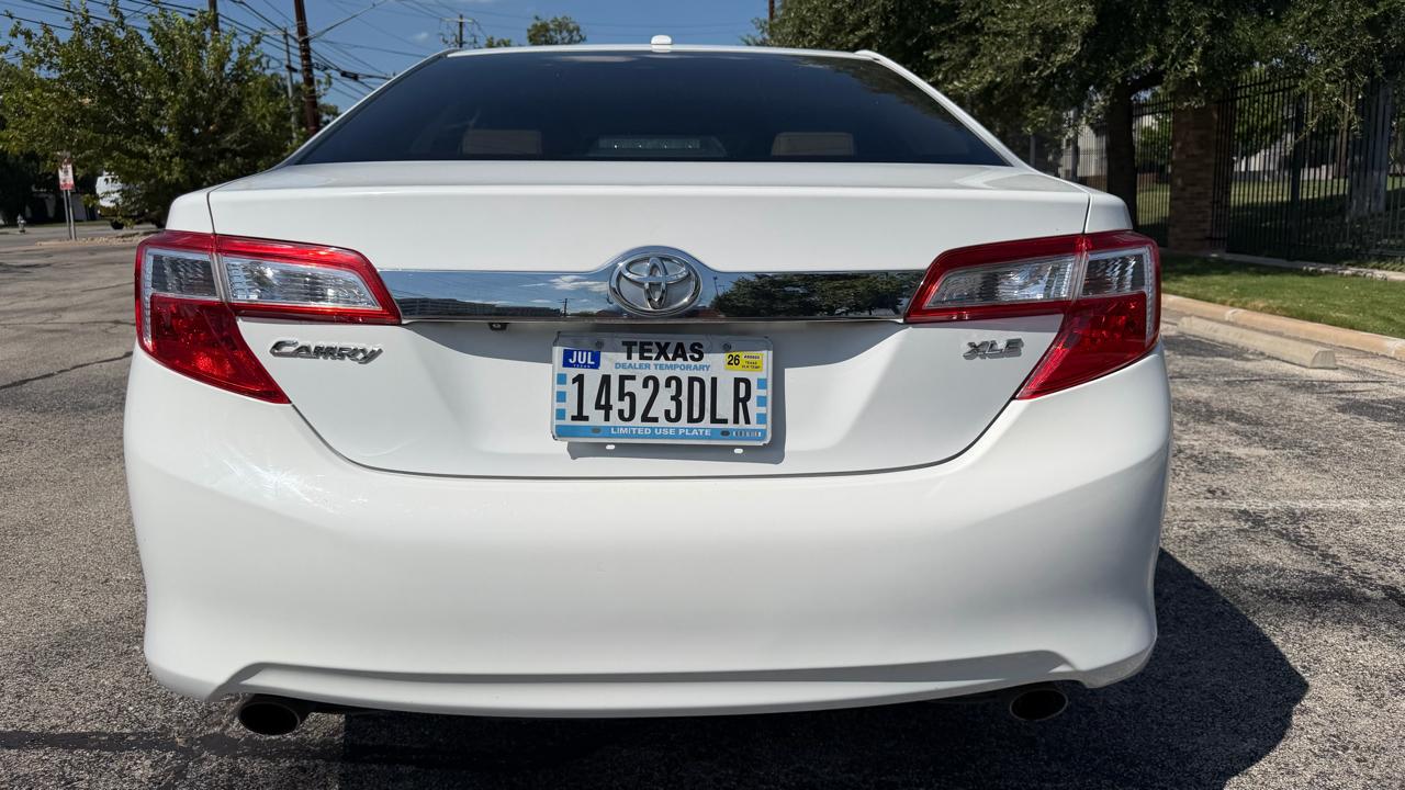 Toyota Camry 4dr Sdn V6 Auto XLE (Natl) 2012