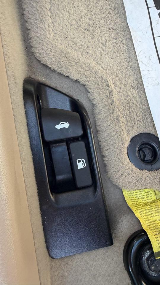 Toyota Camry 4dr Sdn V6 Auto XLE (Natl) 2012