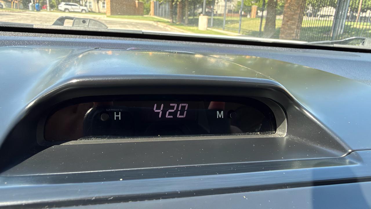 Toyota Camry 4dr Sdn V6 Auto XLE (Natl) 2012