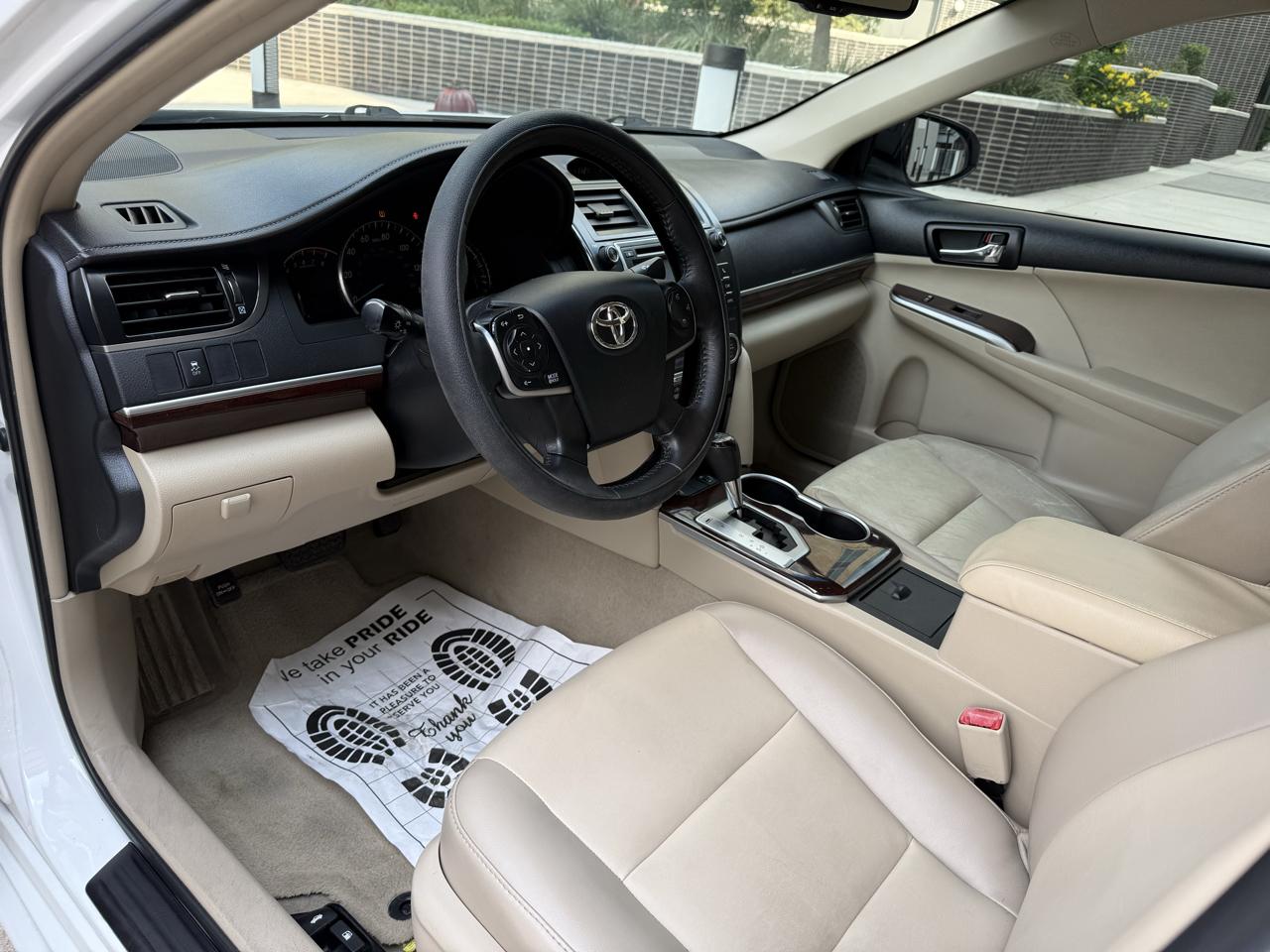 Toyota Camry 4dr Sdn V6 Auto XLE (Natl) 2012