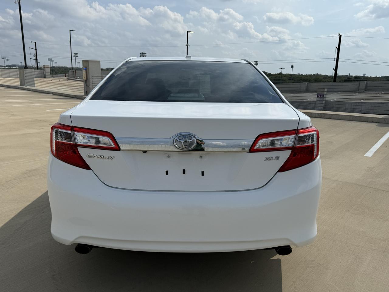 Toyota Camry 4dr Sdn V6 Auto XLE (Natl) 2012