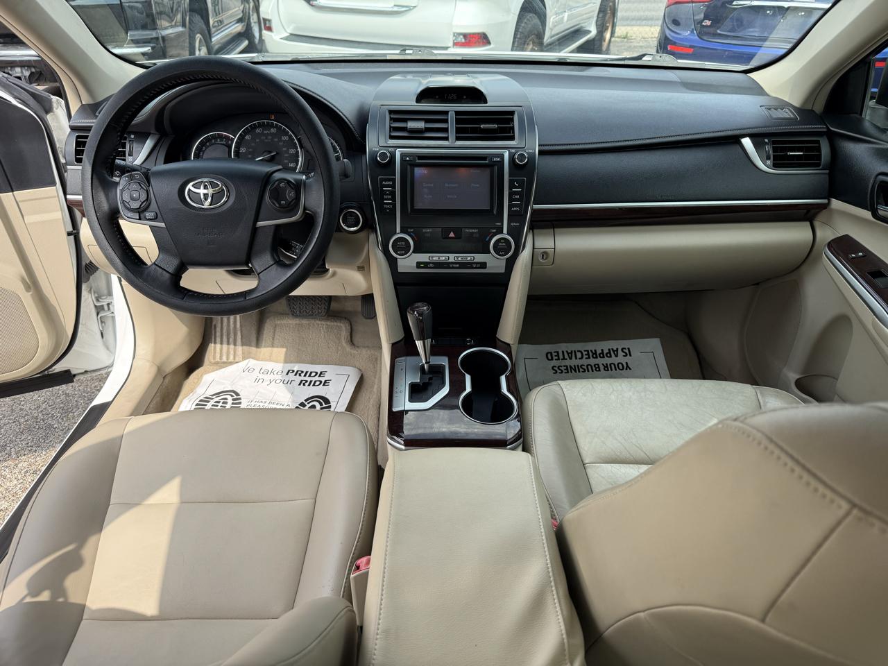Toyota Camry 4dr Sdn V6 Auto XLE (Natl) 2012