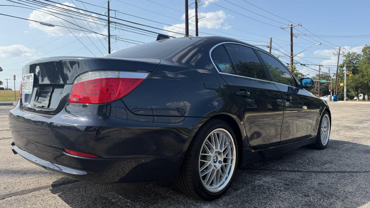 BMW 5 Series 4dr Sdn 528i RWD 2008