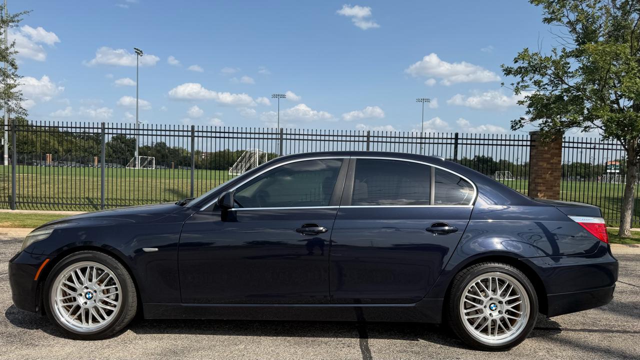 BMW 5 Series 4dr Sdn 528i RWD 2008