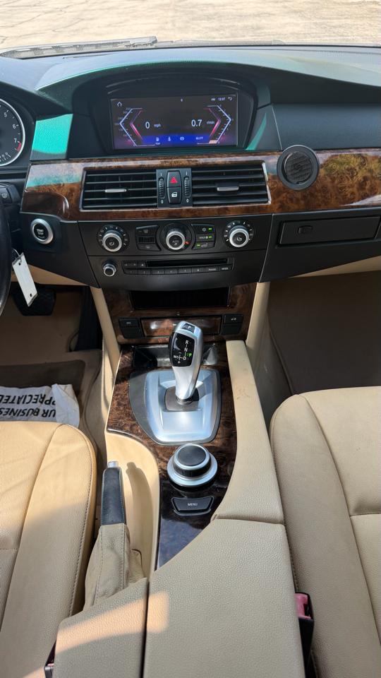 BMW 5 Series 4dr Sdn 528i RWD 2008