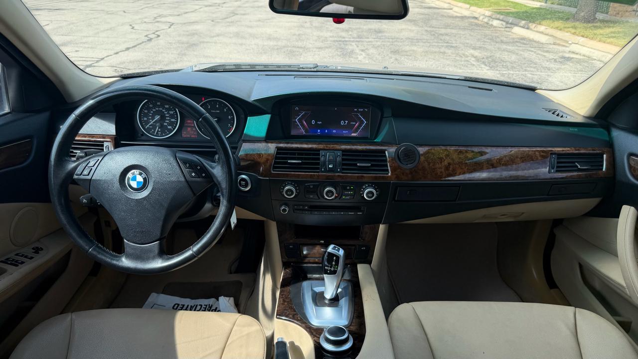 BMW 5 Series 4dr Sdn 528i RWD 2008