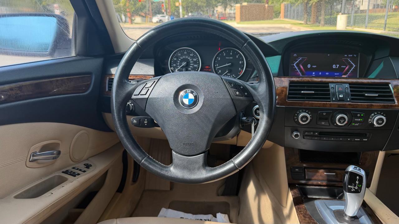BMW 5 Series 4dr Sdn 528i RWD 2008