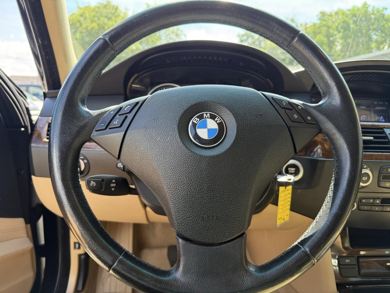 BMW 5 Series 4dr Sdn 528i RWD 2008