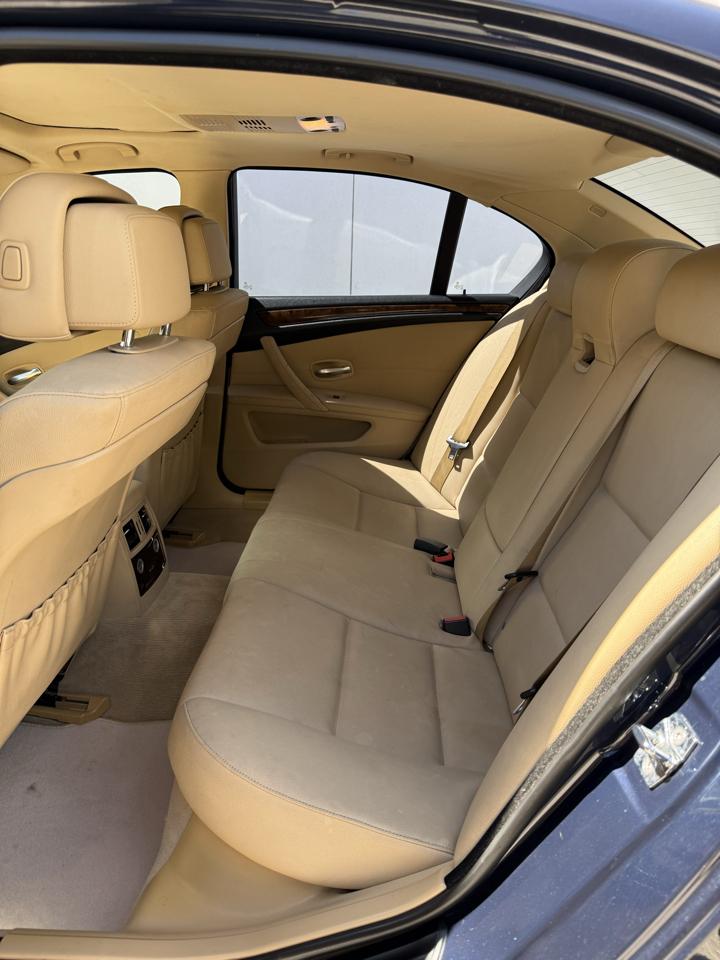 BMW 5 Series 4dr Sdn 528i RWD 2008