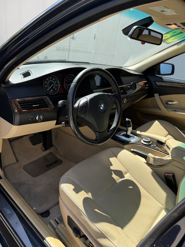 BMW 5 Series 4dr Sdn 528i RWD 2008