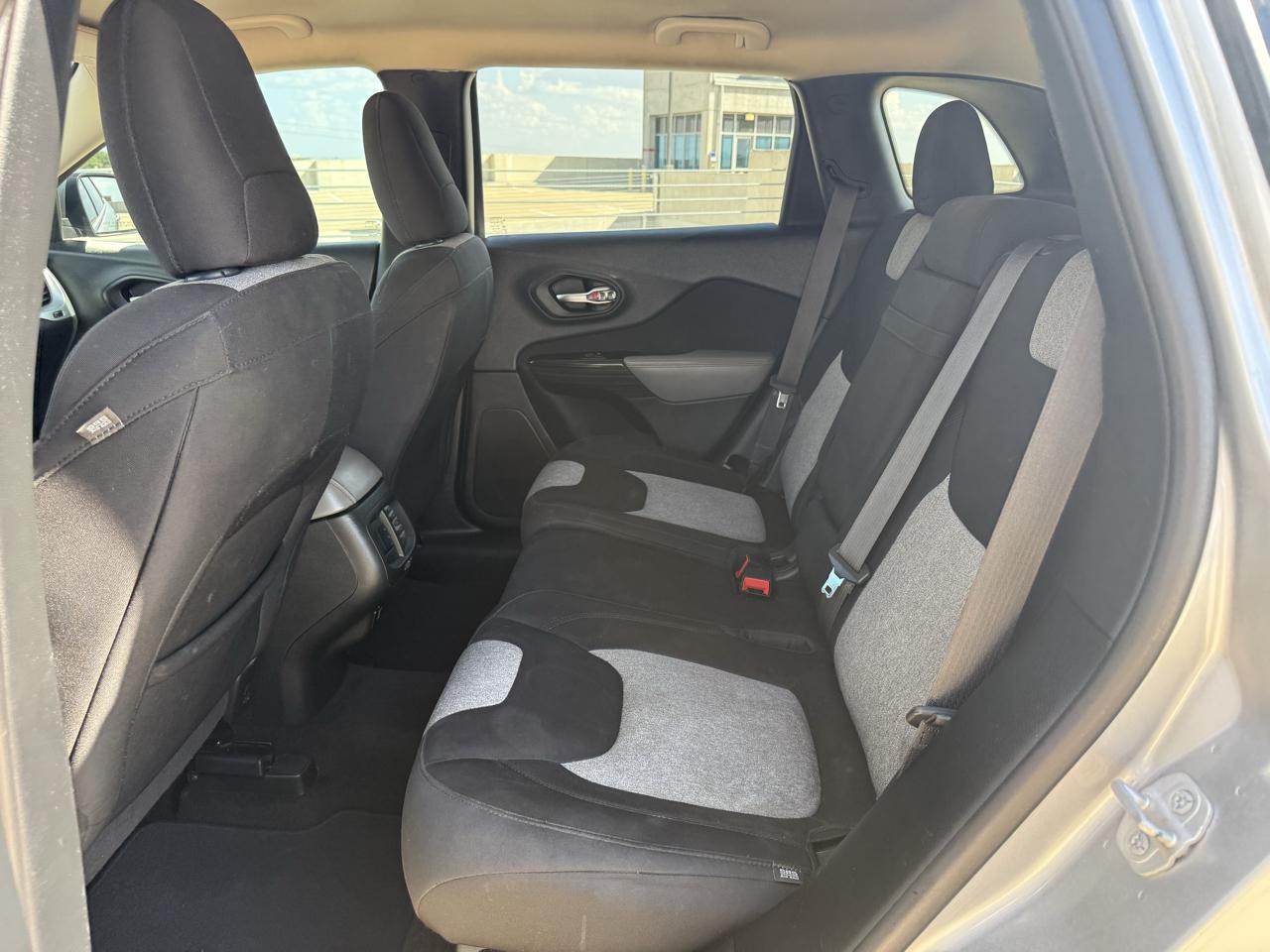 Jeep Cherokee FWD 4dr Latitude 2014