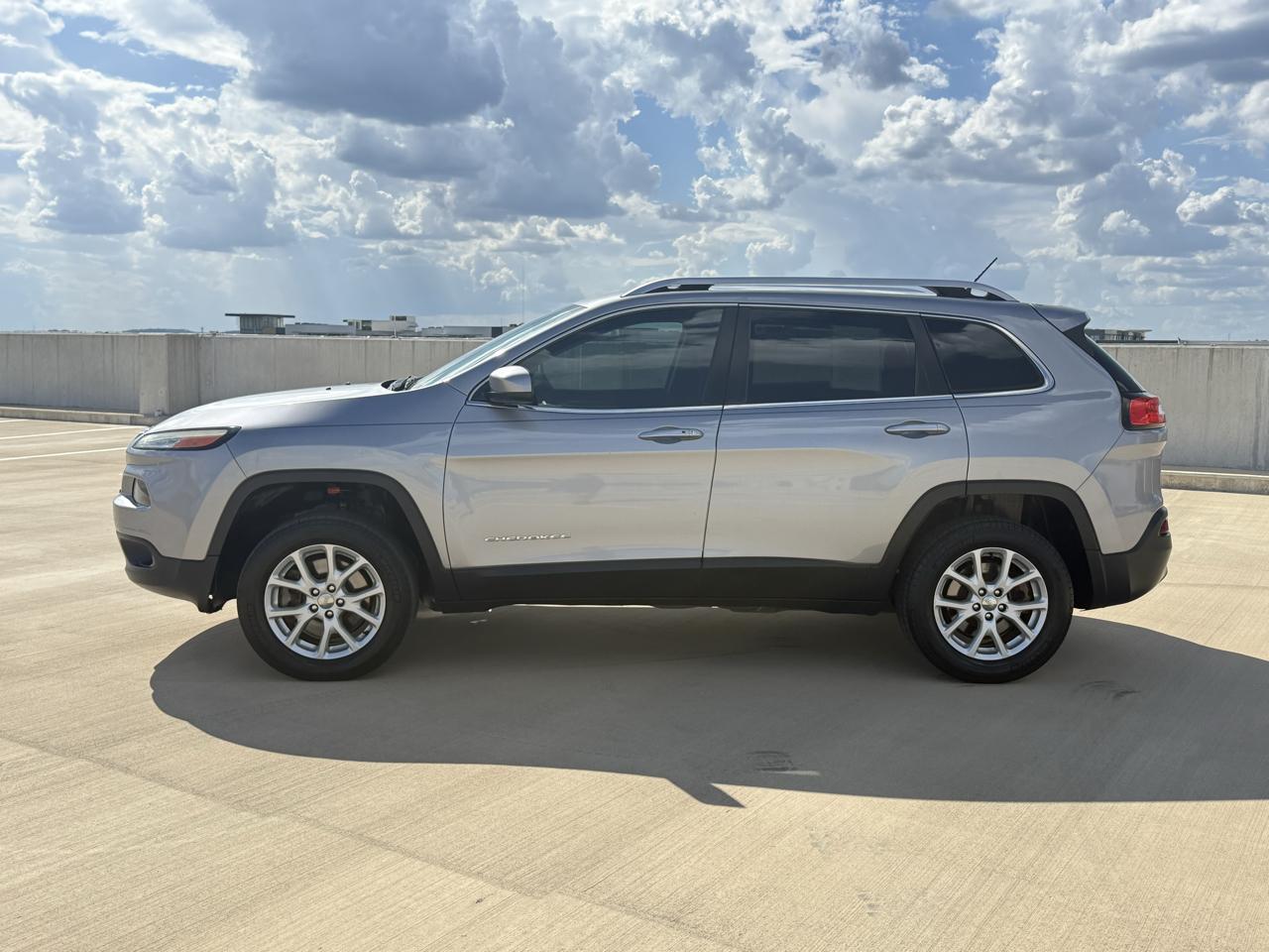 Jeep Cherokee FWD 4dr Latitude 2014