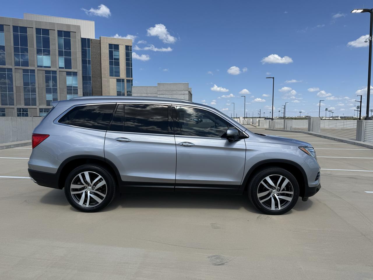 Honda Pilot Touring 2WD 2018