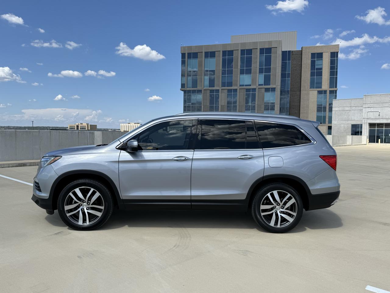 Honda Pilot Touring 2WD 2018