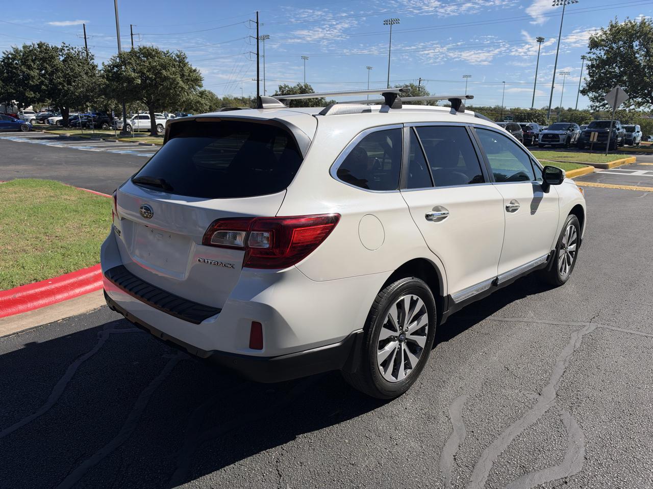 Subaru Outback 3.6R Touring 2017