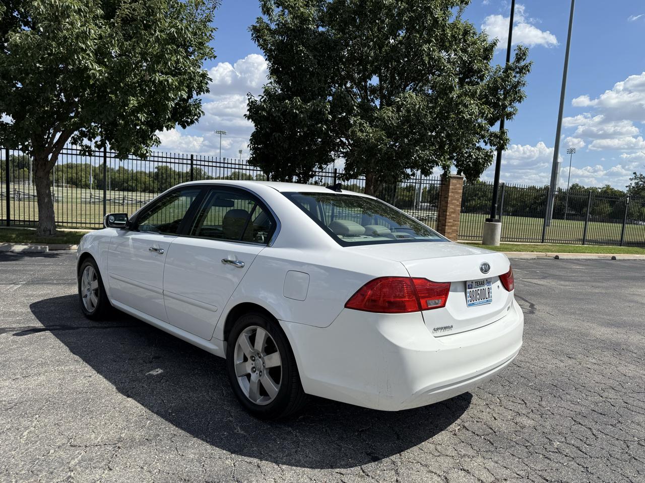 Kia Optima 4dr Sdn I4 Auto EX 2010