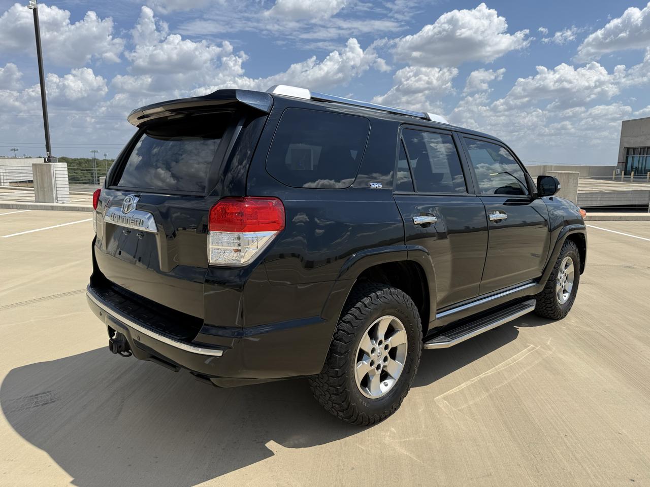 Toyota 4Runner RWD 4dr V6 Limited (Natl) 2013