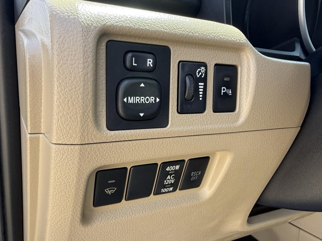 Toyota 4Runner RWD 4dr V6 Limited (Natl) 2013
