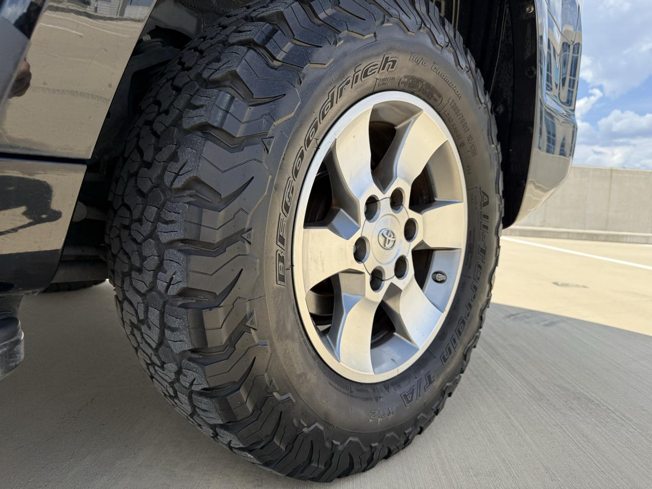 Toyota 4Runner RWD 4dr V6 Limited (Natl) 2013