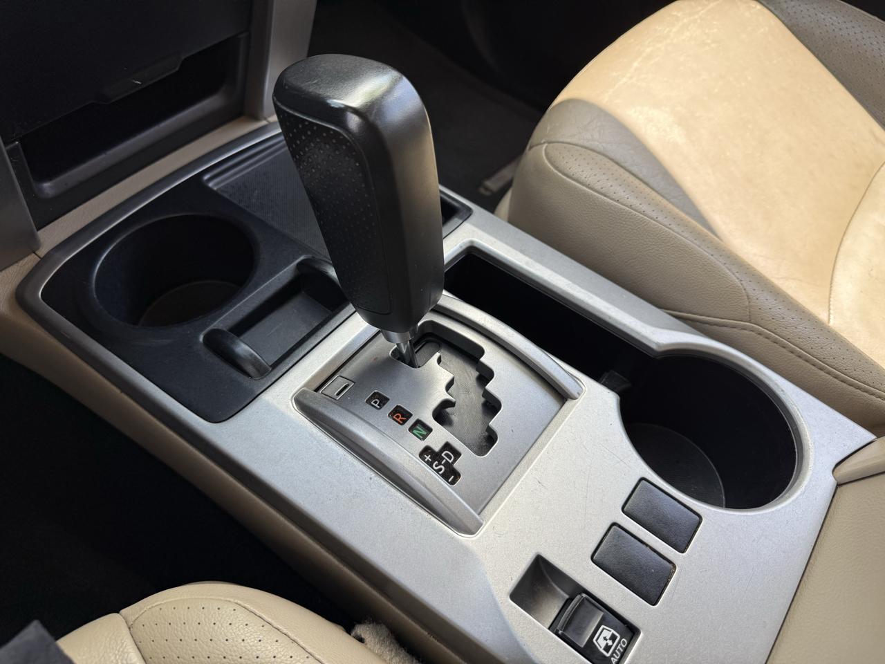 Toyota 4Runner RWD 4dr V6 Limited (Natl) 2013