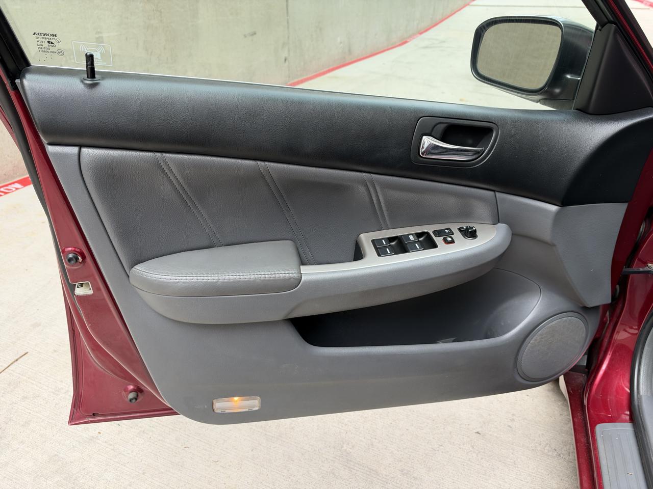 Honda Accord Sdn EX-L V6 AT with NAVI 2006