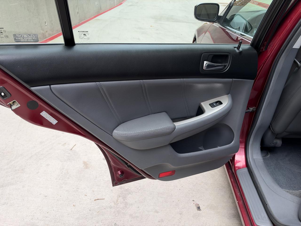 Honda Accord Sdn EX-L V6 AT with NAVI 2006