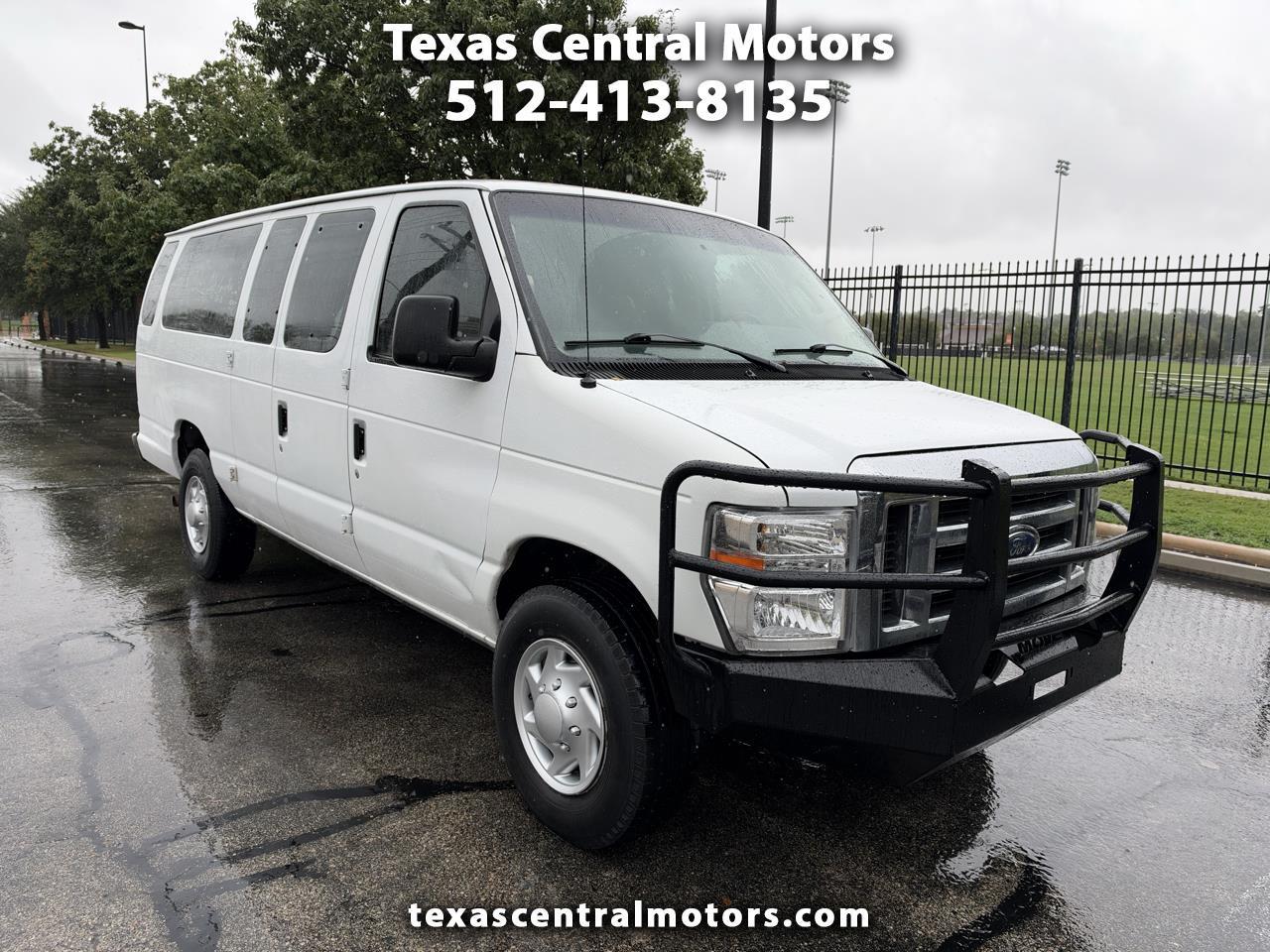 2011 Ford Econoline Wagon E-350 Super Duty Ext XLT