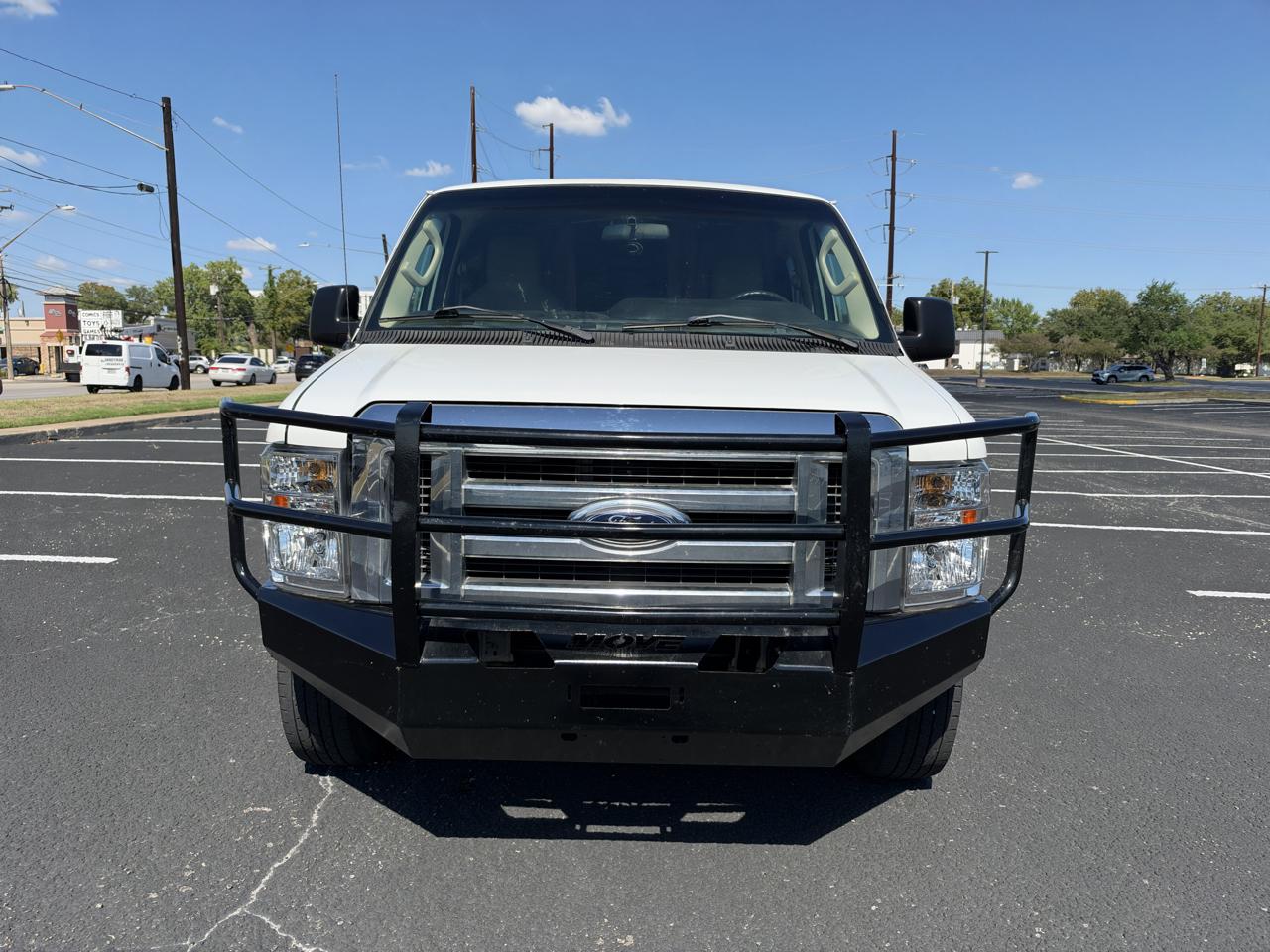 Ford Econoline photo 8