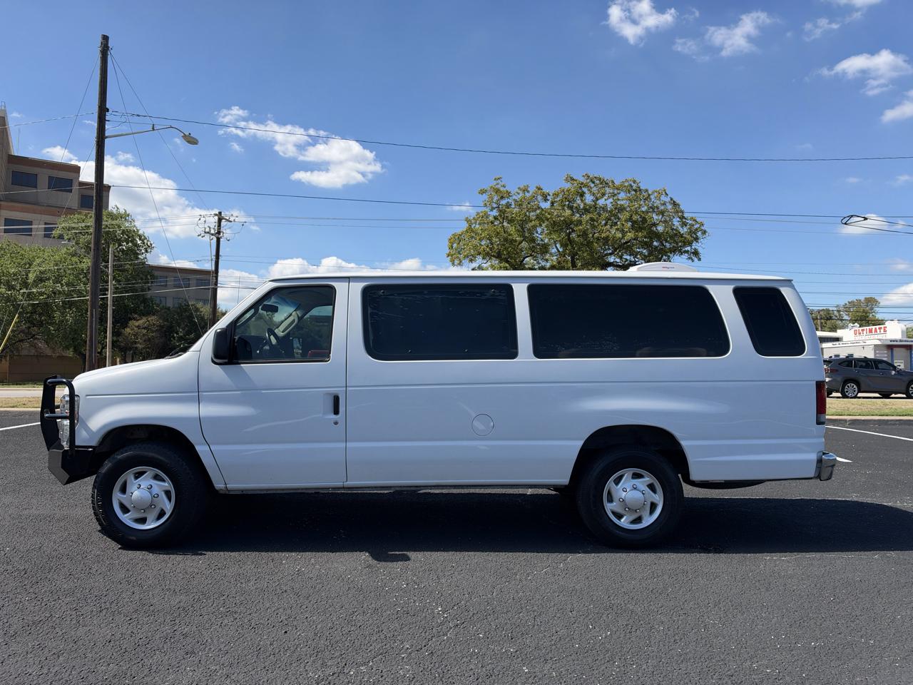 Ford Econoline photo 7