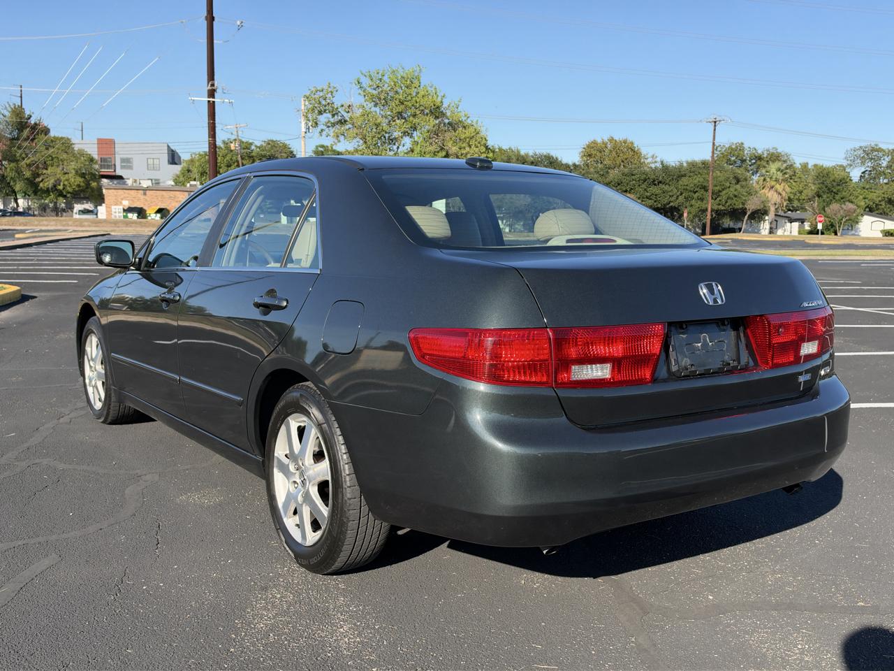 Honda Accord photo 7