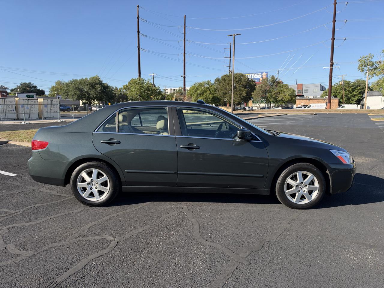 Honda Accord photo 4