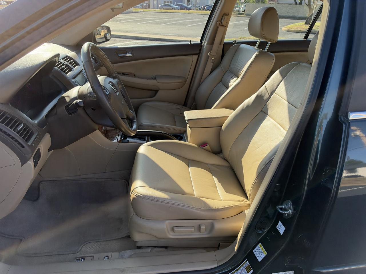 Honda Accord photo 9