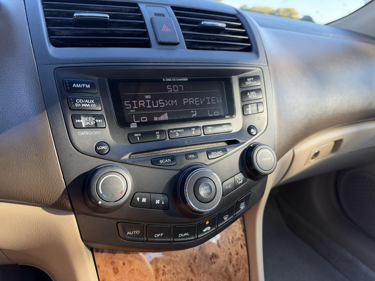 Honda Accord photo 15