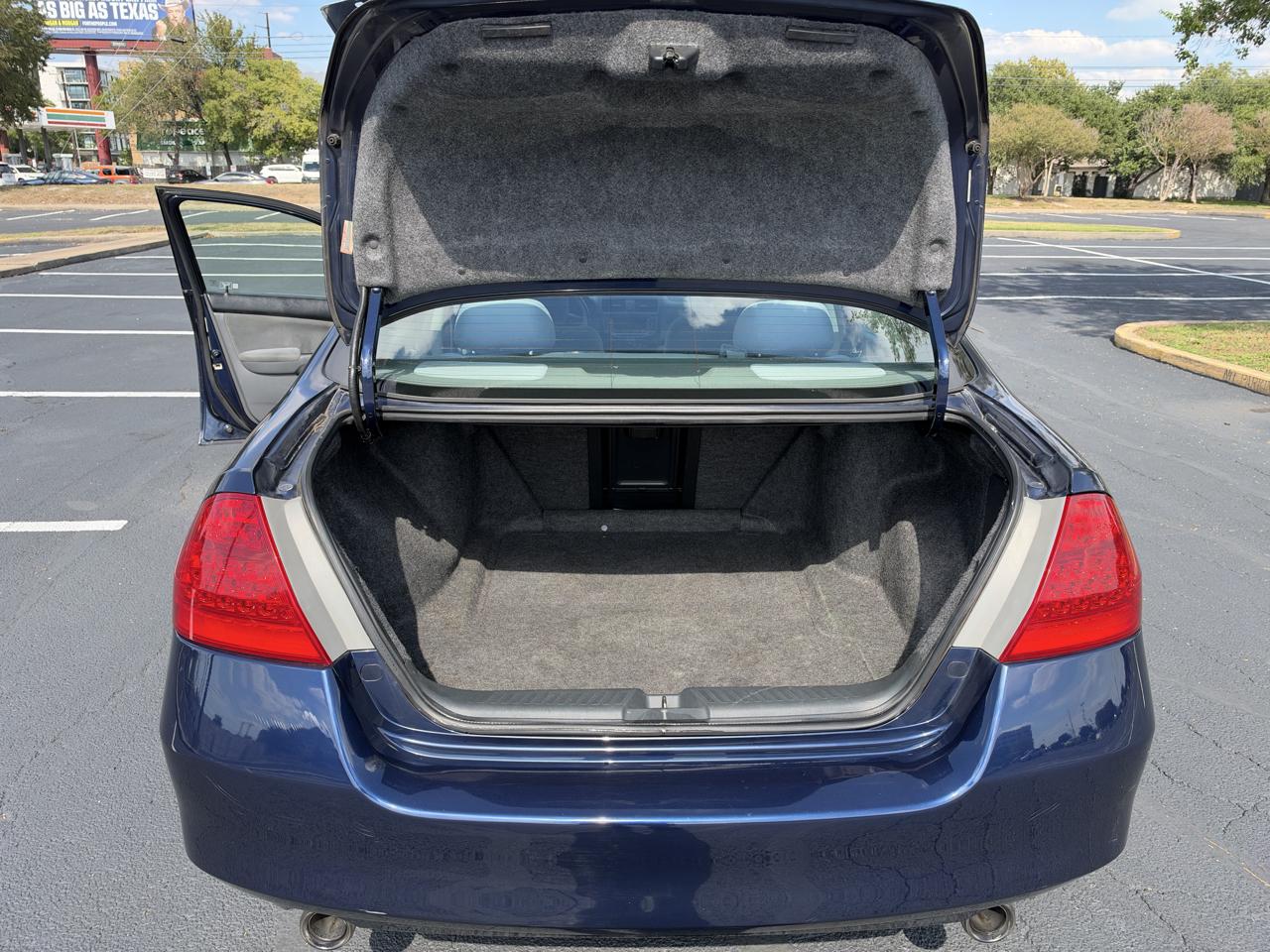Honda Accord Sdn 4dr V6 AT LX SE 2007
