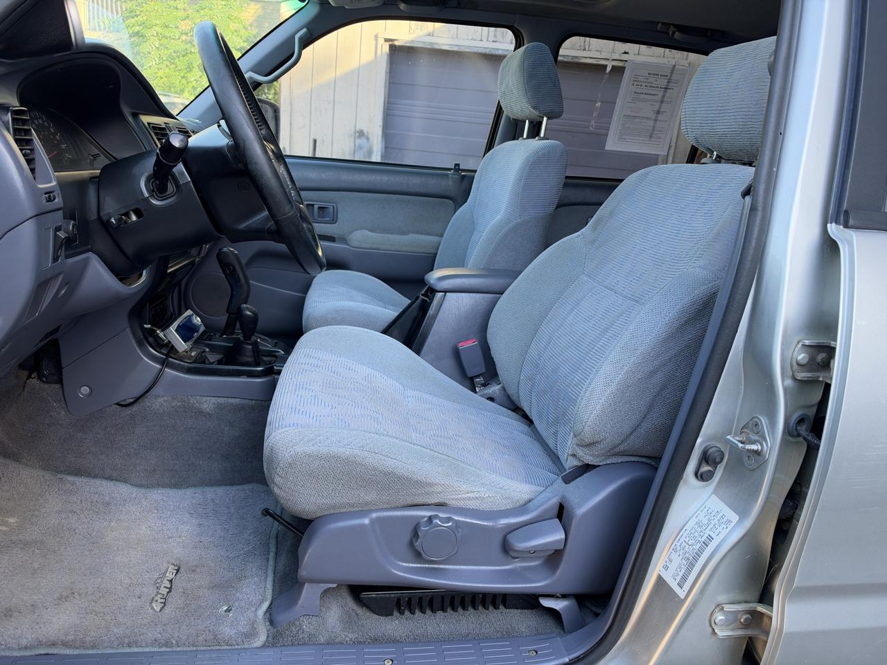 Toyota 4Runner 4dr SR5 3.4L Auto 4WD 2000