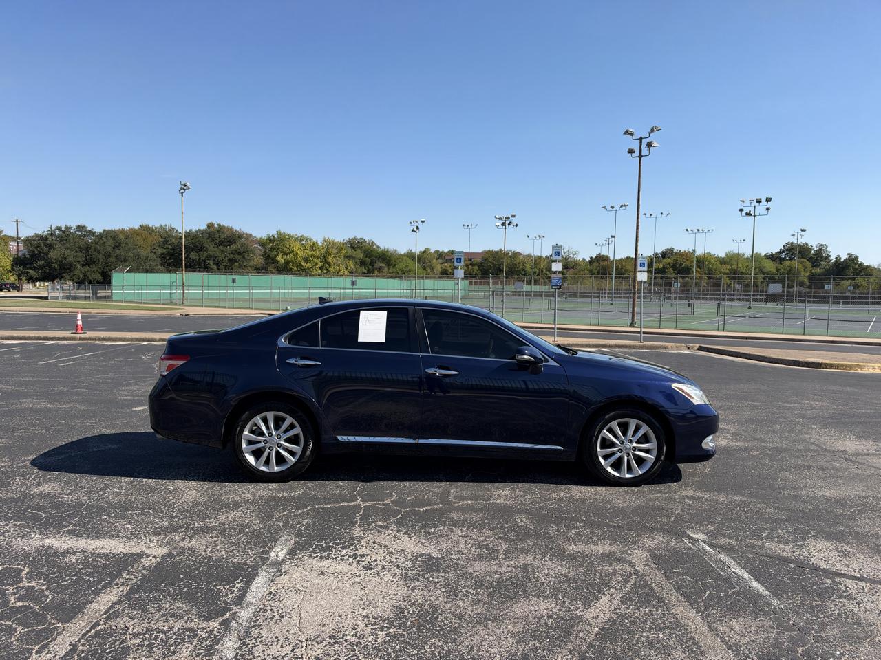 Lexus ES 350 4dr Sdn 2011