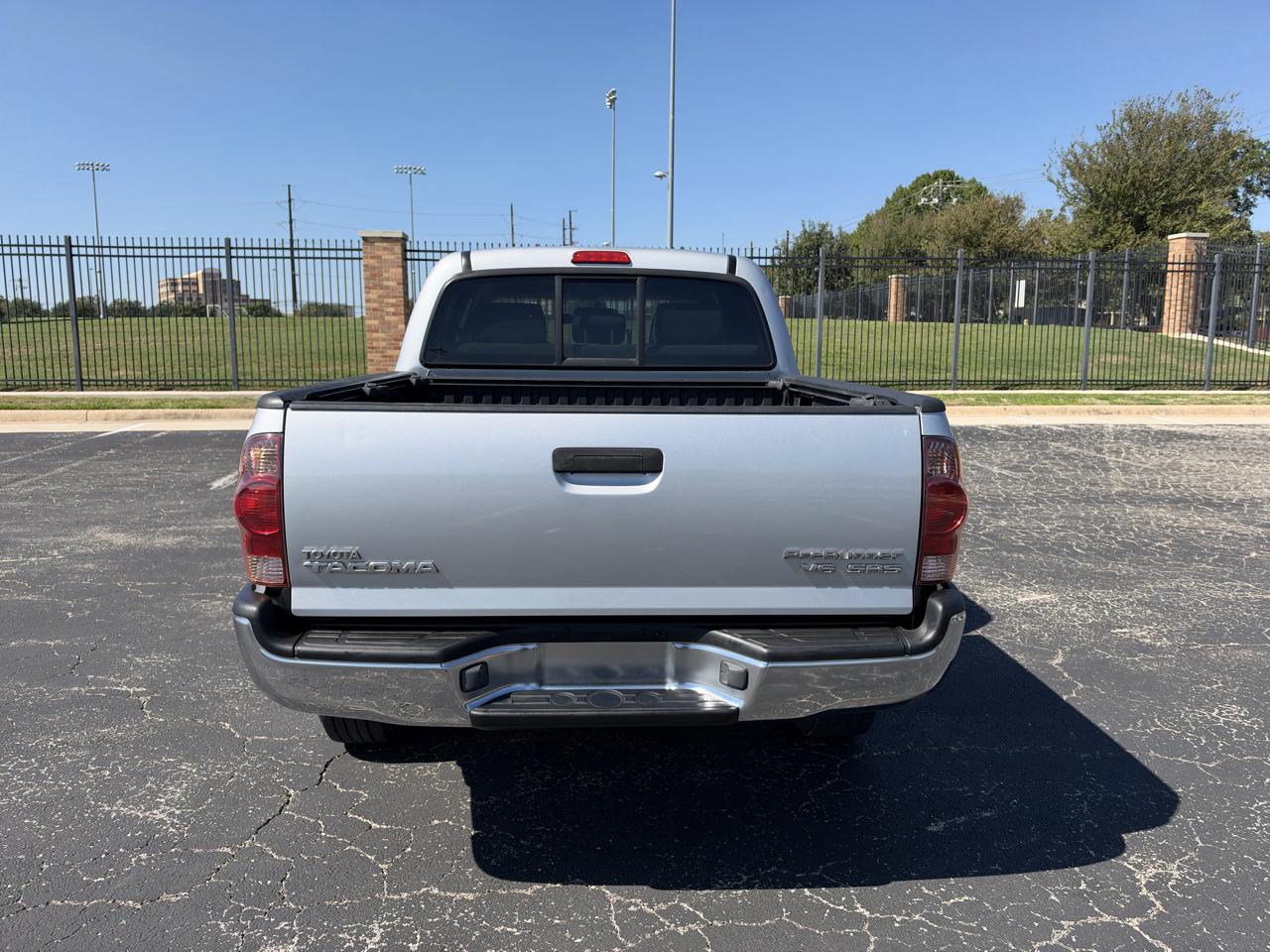 Toyota Tacoma Double 128" PreRunner Auto (Natl) 2005