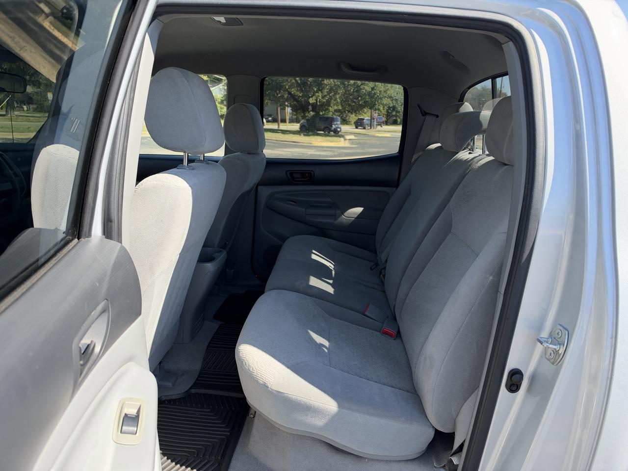 Toyota Tacoma Double 128" PreRunner Auto (Natl) 2005