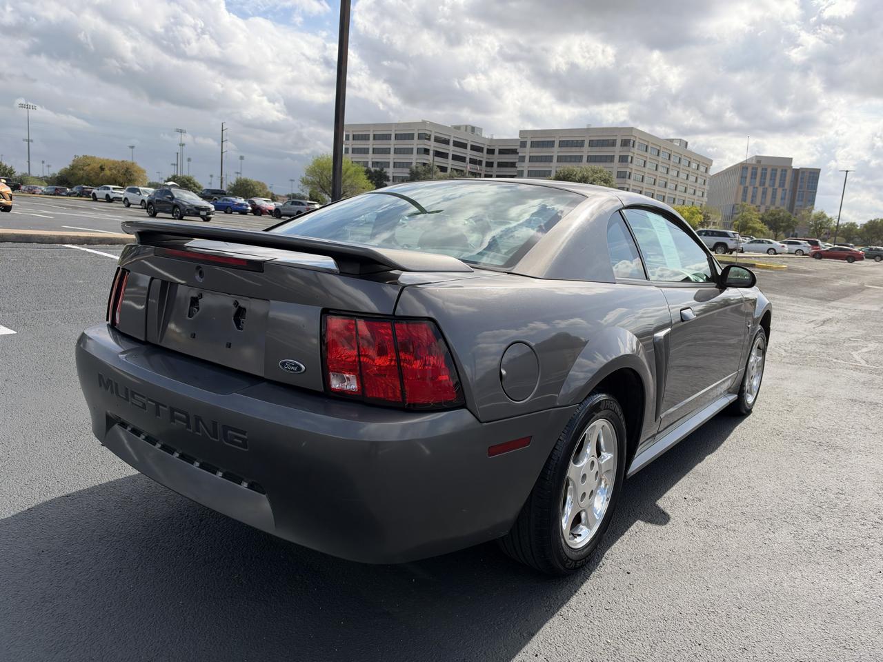 Ford Mustang 2dr Cpe Standard 2003