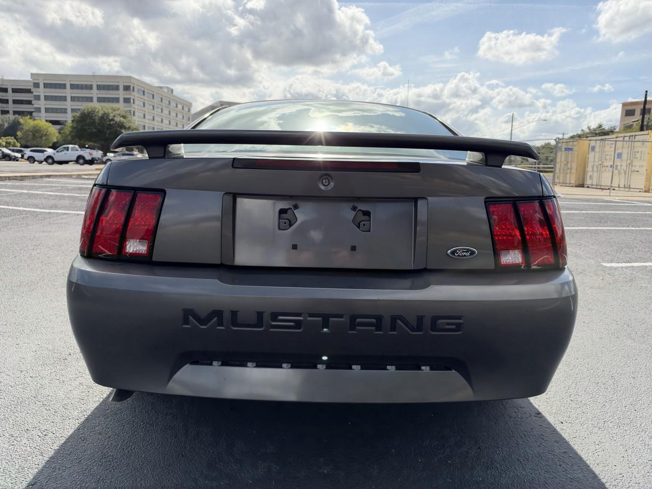 Ford Mustang 2dr Cpe Standard 2003