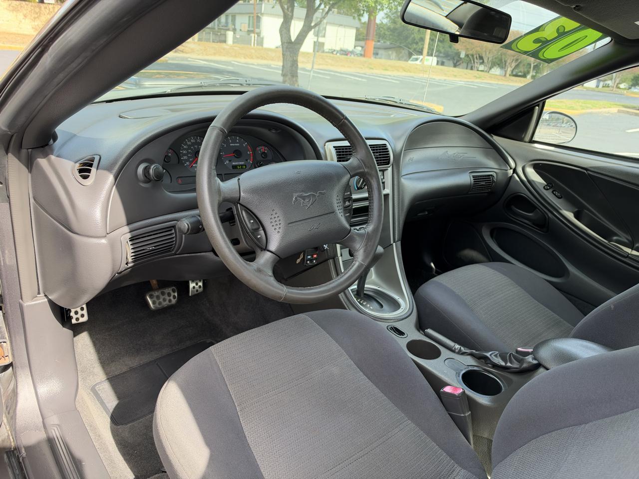 Ford Mustang 2dr Cpe Standard 2003