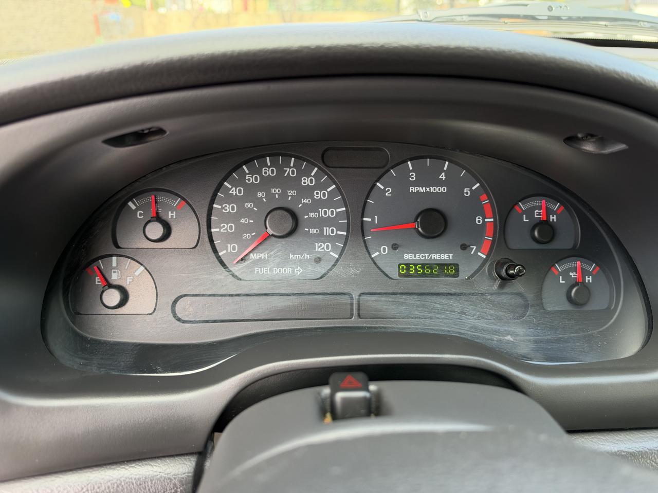 Ford Mustang 2dr Cpe Standard 2003
