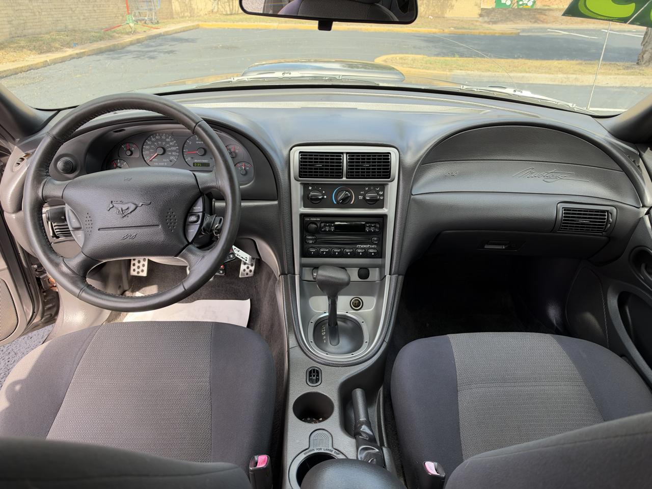 Ford Mustang 2dr Cpe Standard 2003