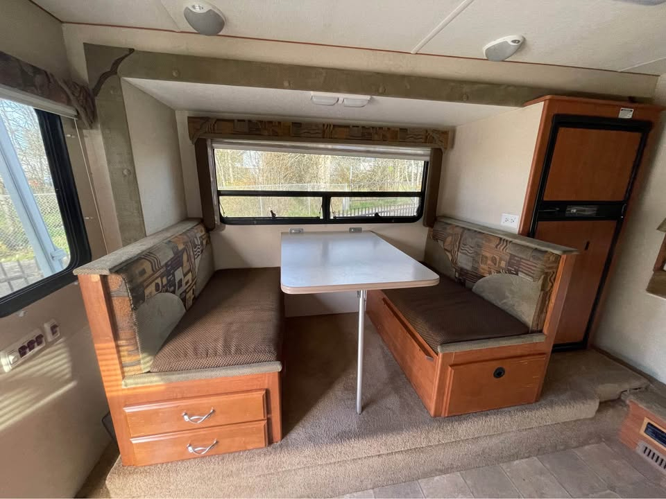 Lance Campers Lance (Long Bed)  2008