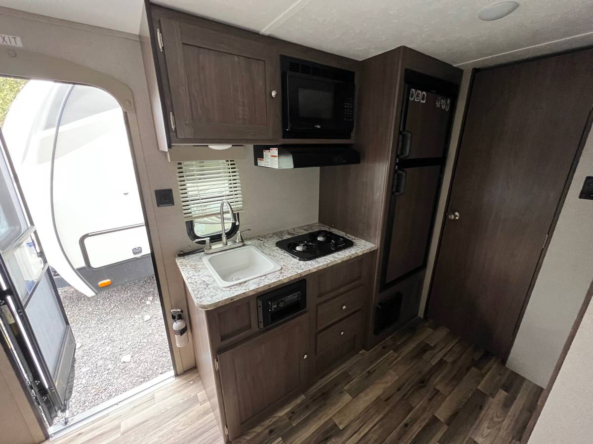 Keystone RV Hideout  2019