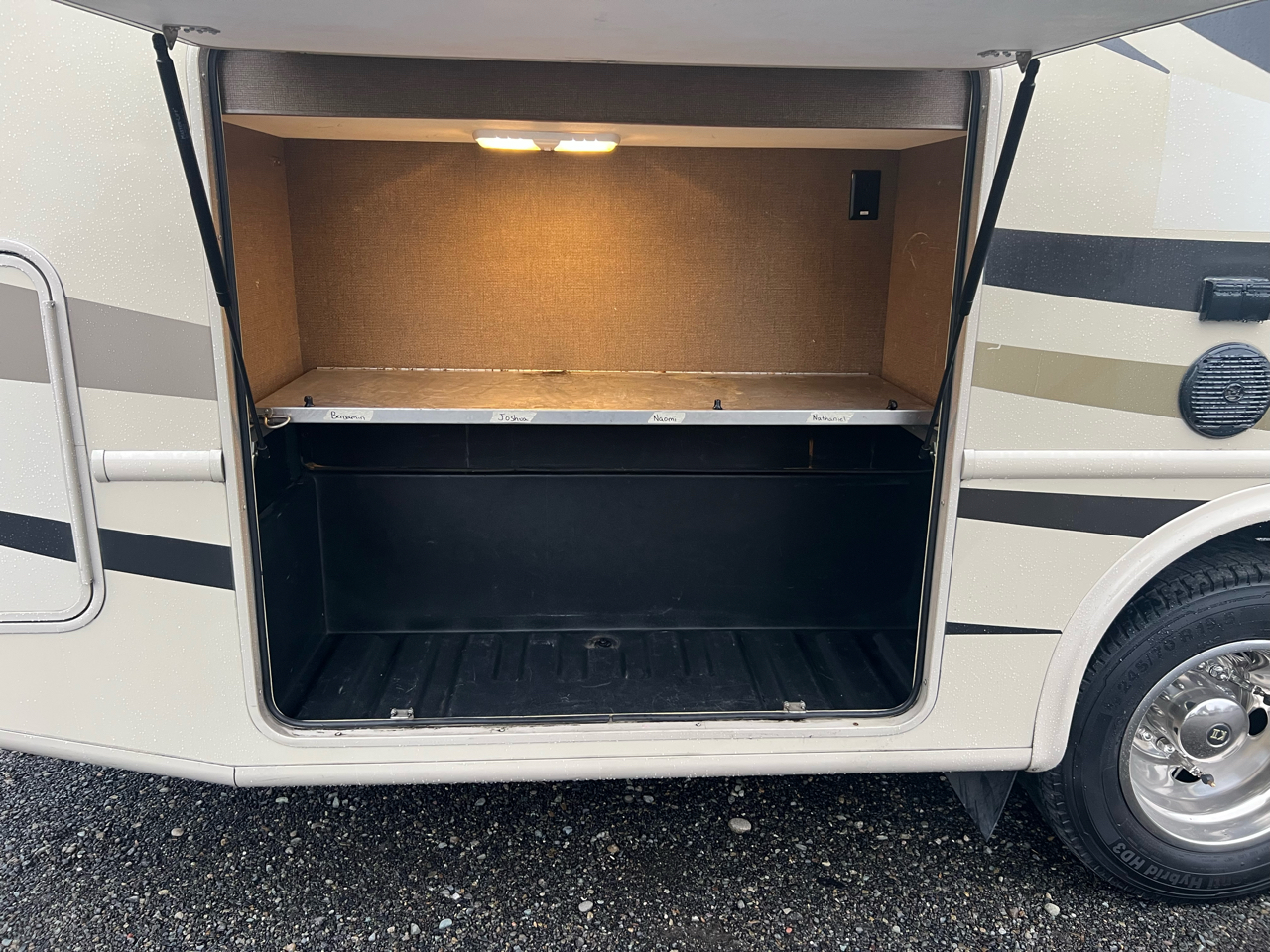 Thor Motor Coach Windsport  2016