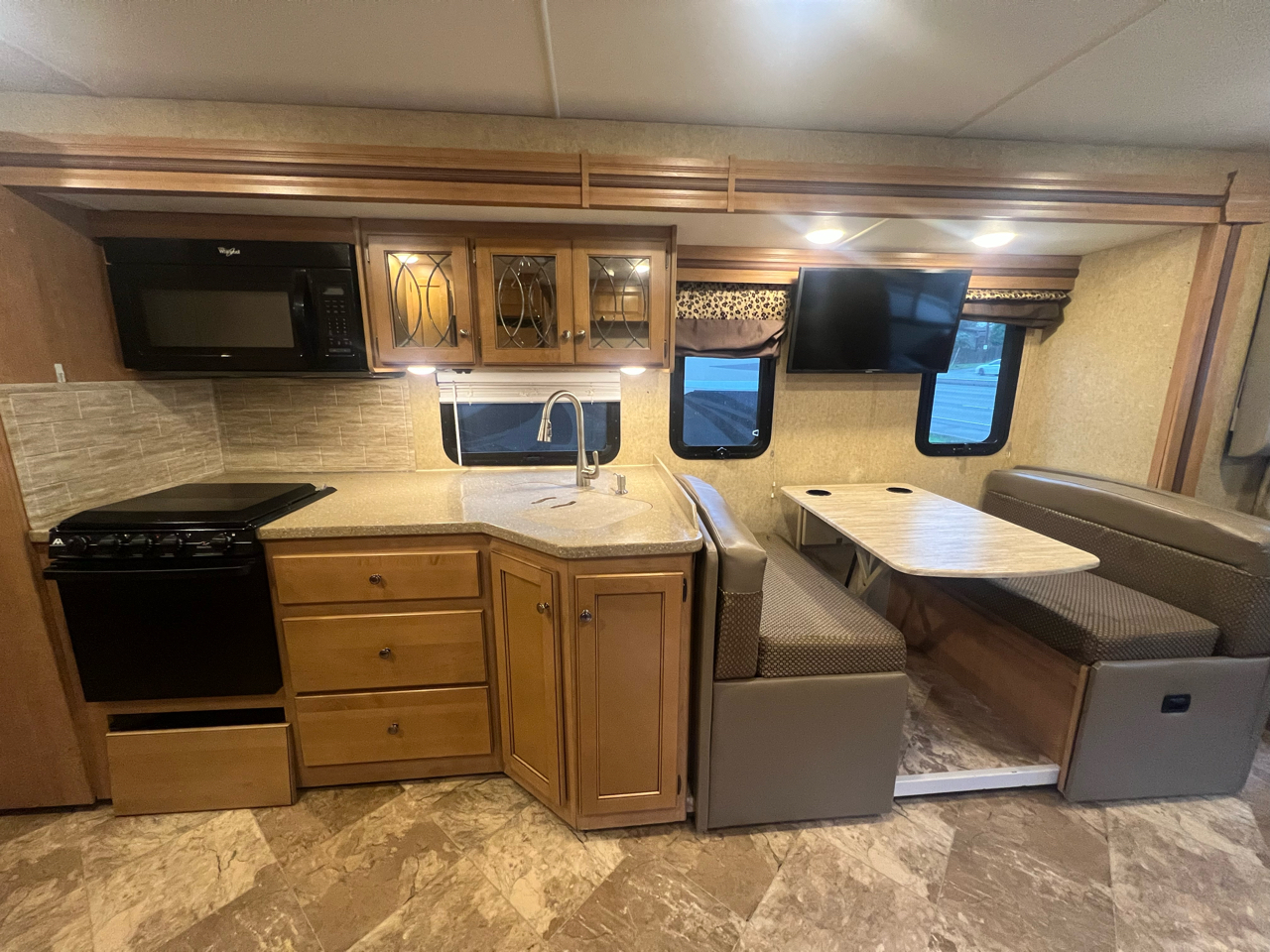 Thor Motor Coach Windsport  2016