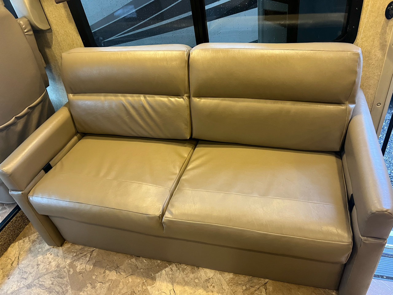 Thor Motor Coach Windsport  2016